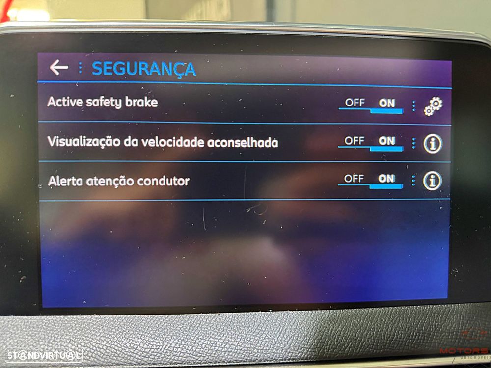 Peugeot 5008 1.2 PureTech Allure Pack EAT8 - 33