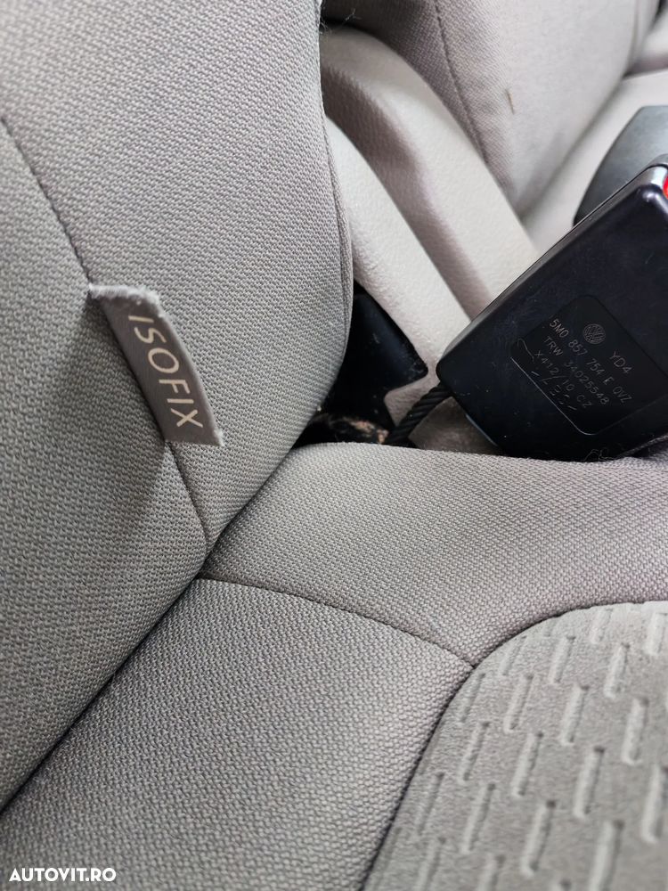 Volkswagen Golf Plus 2.0 TDI DSG Comfortline - 26