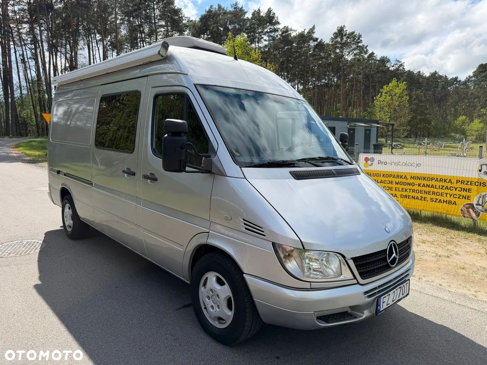Mercedes-Benz Sprinter - 16