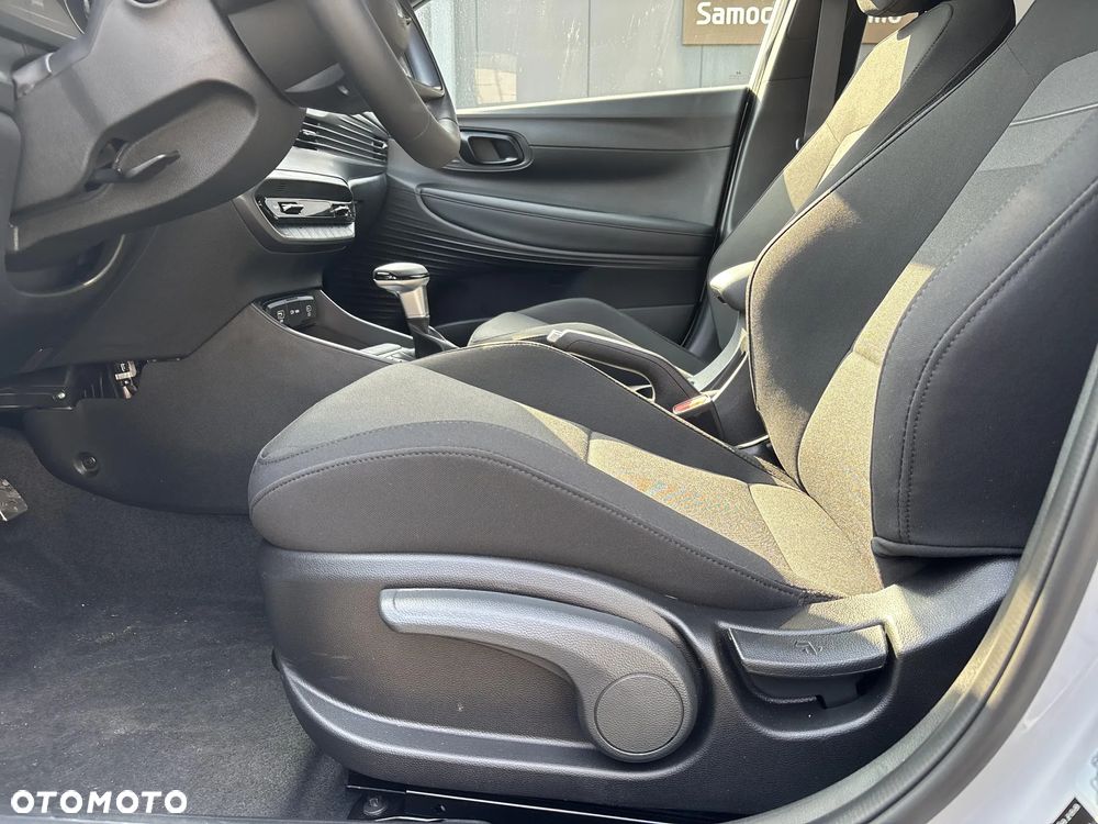 Hyundai Bayon 1.0 T-GDI Smart Black DCT - 13