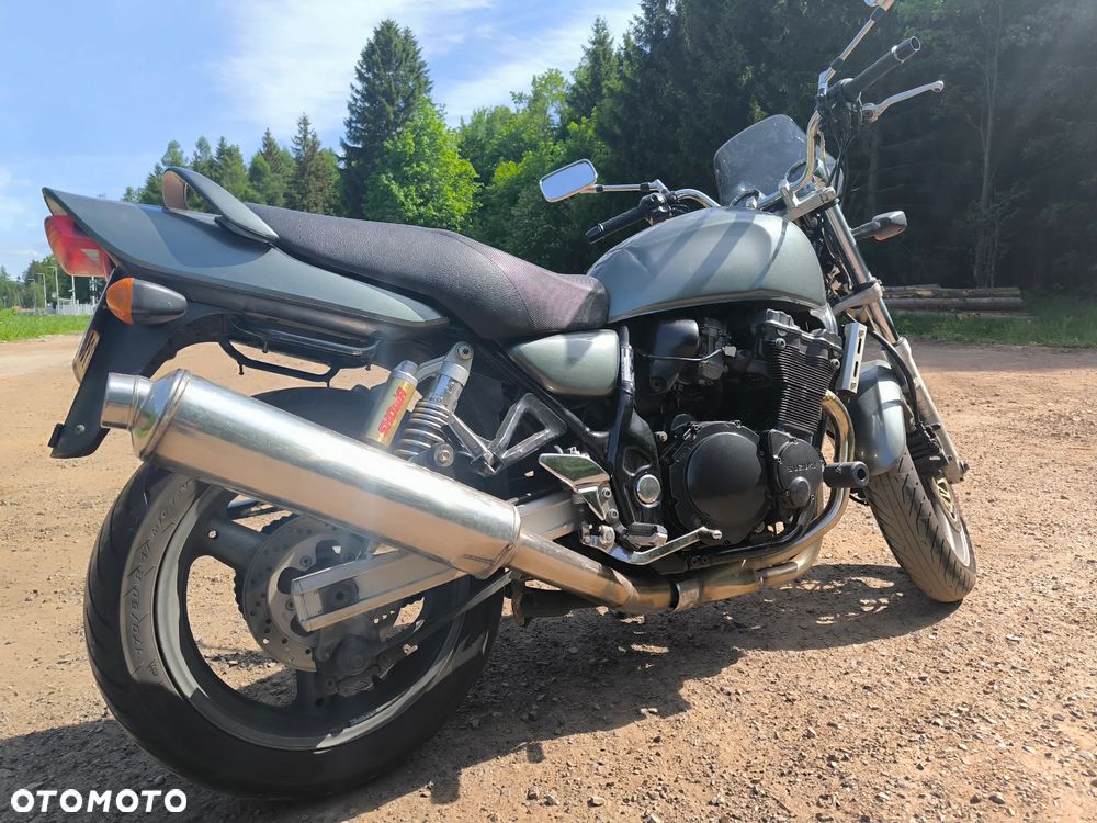 Suzuki GSX - 5