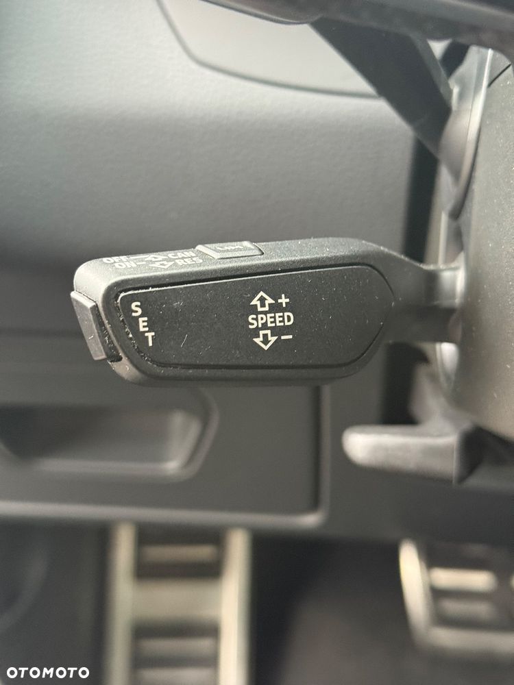 Audi A6 Avant 45 TFSI S tronic design - 24