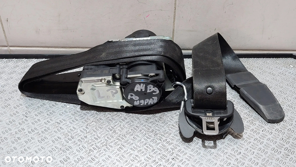 PAS BEZPIECZEŃSTWA LEWY PRZÓD - USZKODZONY AUDI A4 B9 R2016 NR 629855300