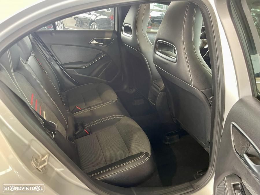 Mercedes-Benz A 180 d AMG Line Aut. - 28