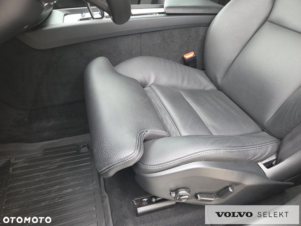 Volvo XC 60 - 24