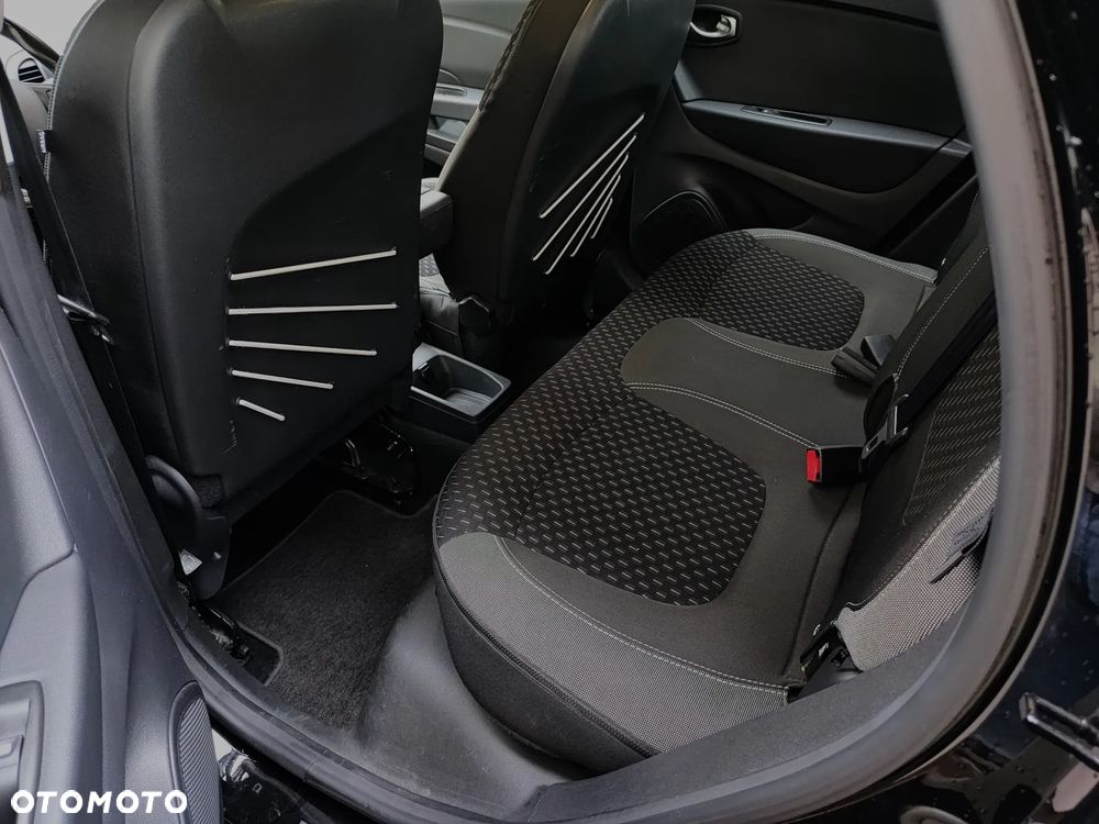 Renault Captur - 21