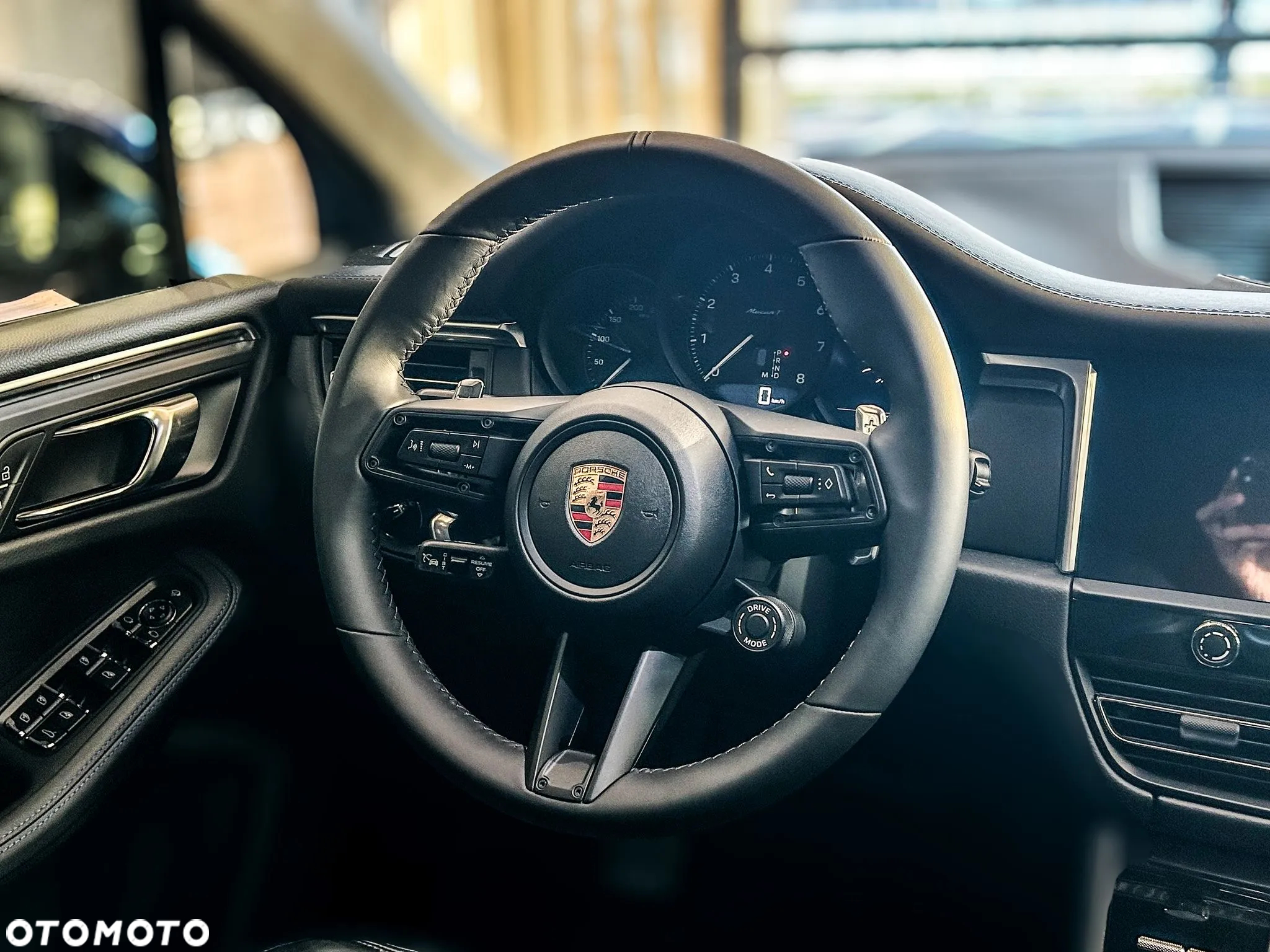 Porsche Macan T - 14