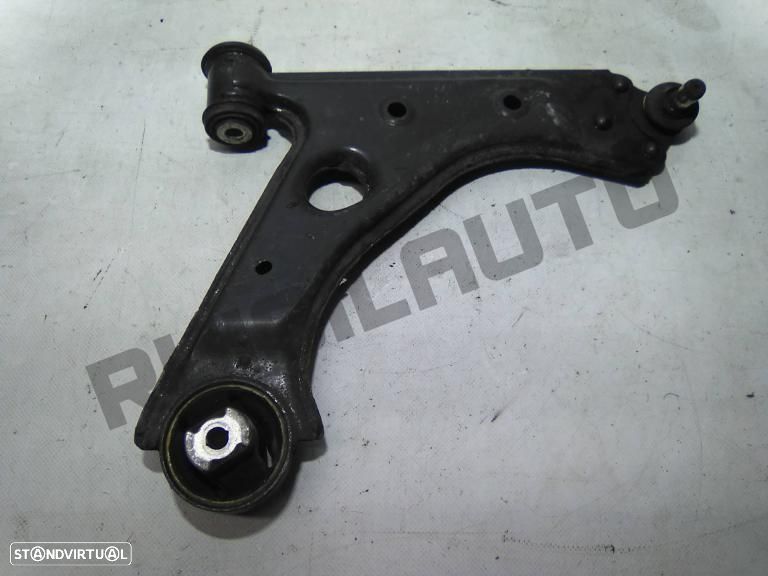 Triângulo Suspensão Frente Direito  Fiat Punto Evo (199) [2005_ - 1