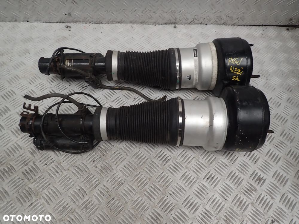 AMORTYZATORY PRZÓD AIRMATIC MERCEDES S-KLASA W221 - 1