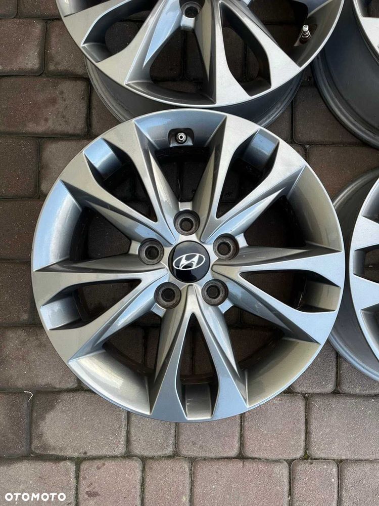 Oryginalne alufelgi Hyundai 5x114,3 16 cali Czujniki Tucson IX35 - 6