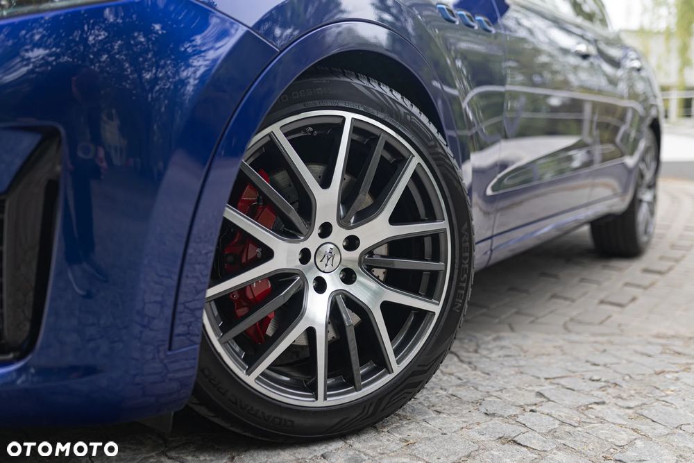 Maserati Levante MHEV GT - 4