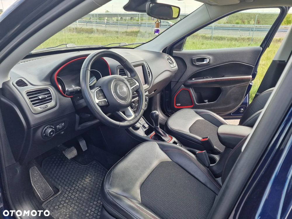 Jeep Compass - 23