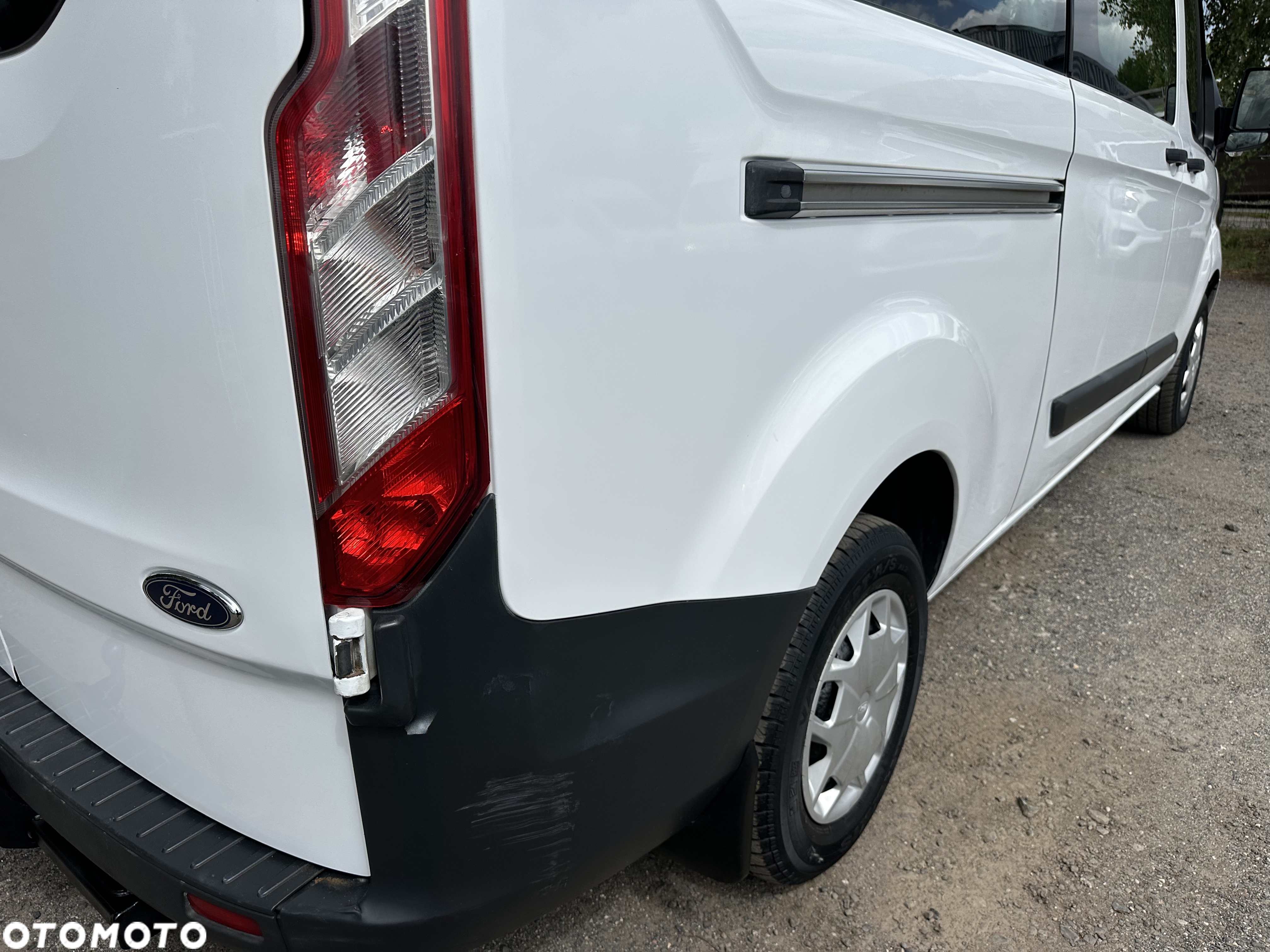 Ford Transit Custom 330 L2H1 Trend - 13