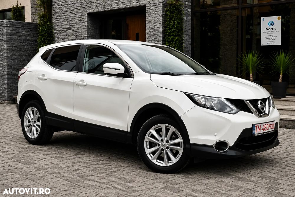 Nissan Qashqai 1.5 dCi DPF 360 - 1
