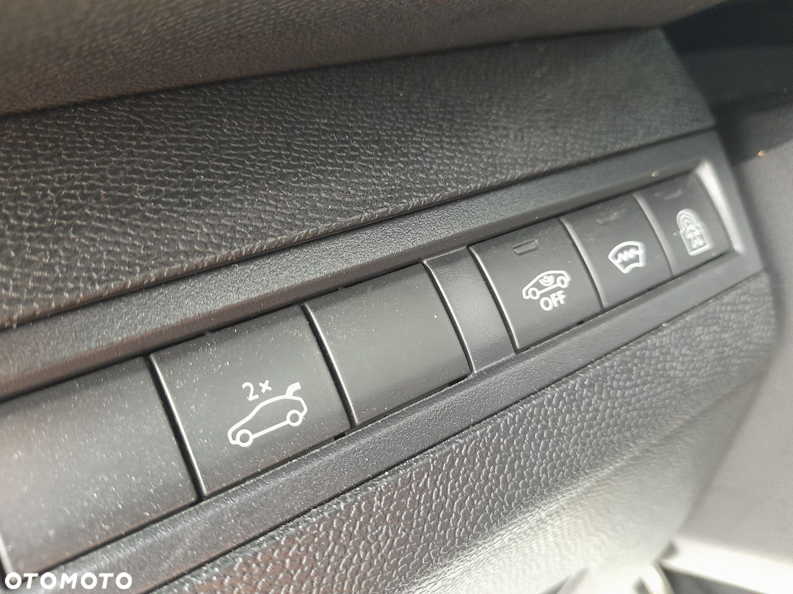 Peugeot 3008 - 13