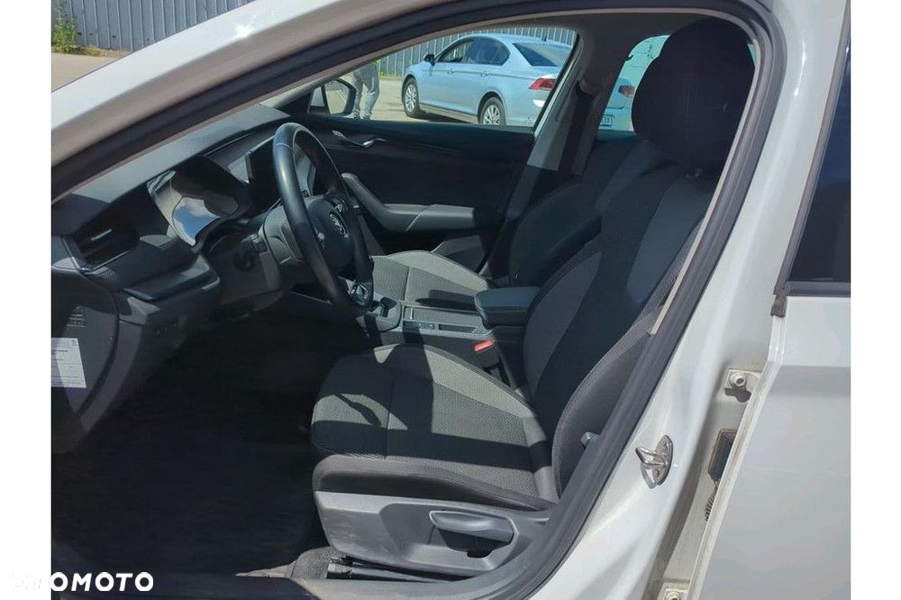 Skoda Octavia 1.5 TSI ACT Ambition - 5