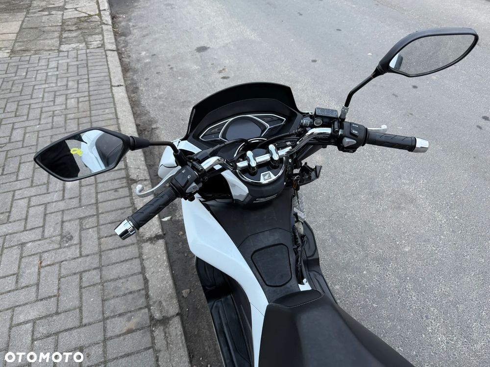 Honda PCX - 9