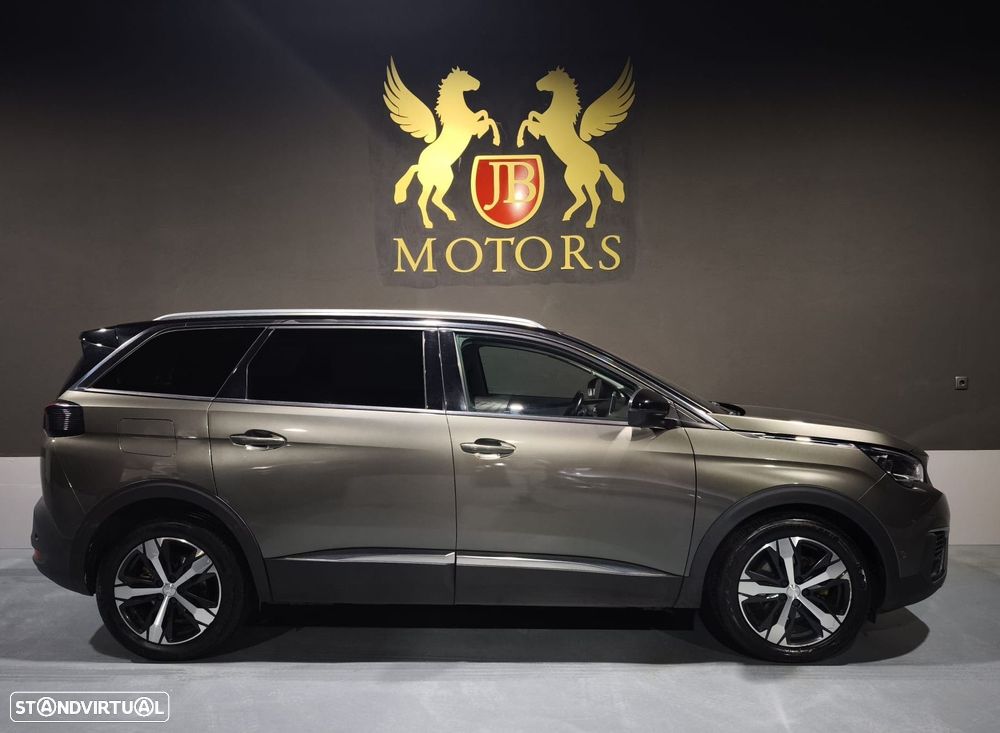 Peugeot 5008 - 3