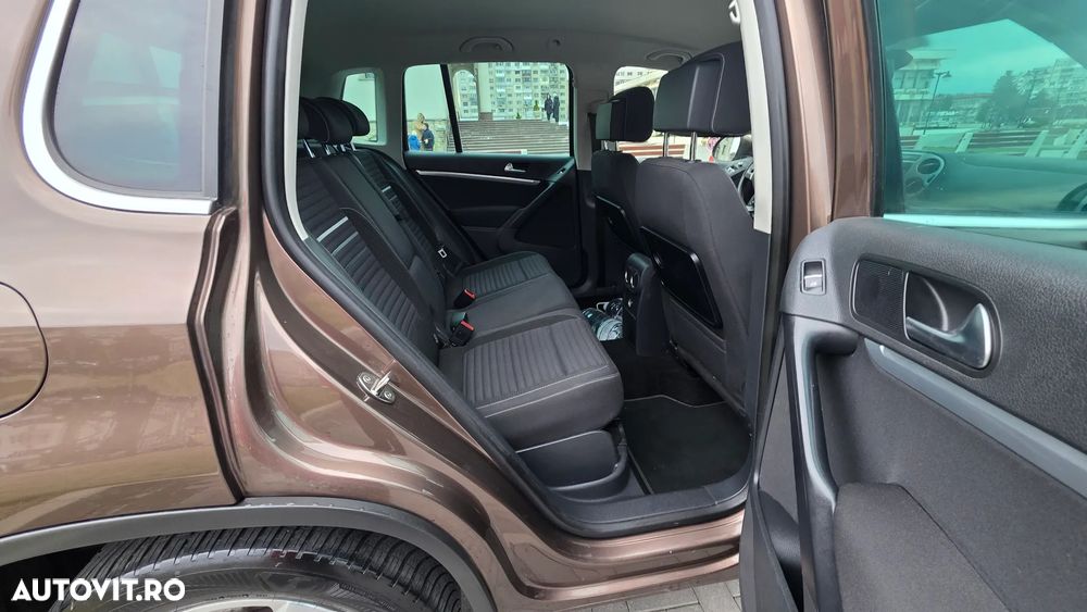 Volkswagen Tiguan 2.0 TDI DPF BlueMotion Technology Cup Sport & Style - 11