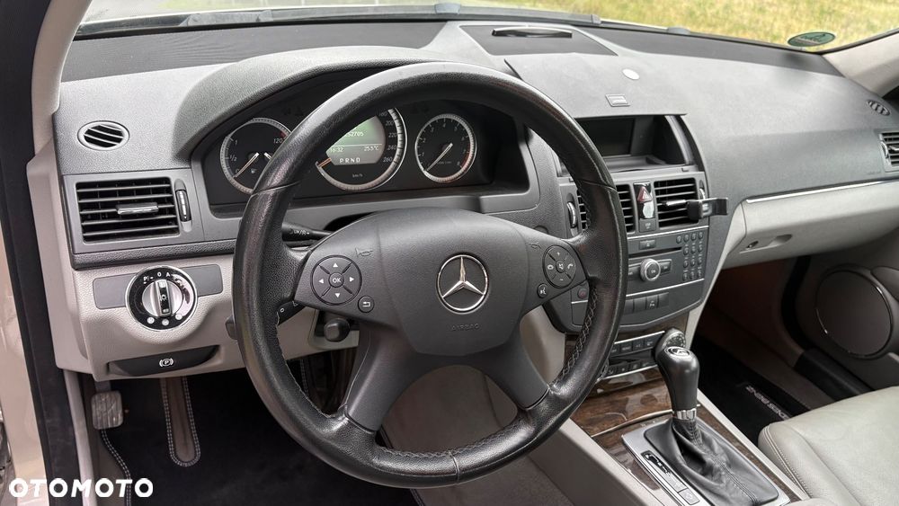 Mercedes-Benz Klasa C 280 7G-TRONIC Elegance - 20