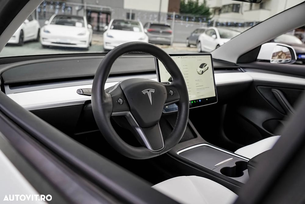 Tesla Model 3 Standard Reichweite Plus Hinterradantrieb - 14