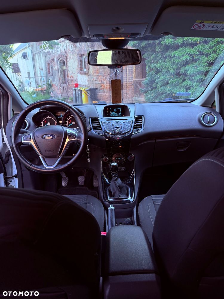 Ford Fiesta - 9
