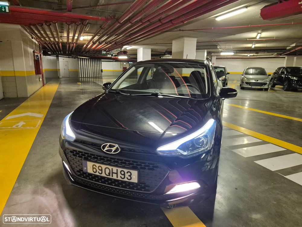 Hyundai i20 1.1 CRDi Blue Access+Bluetooth - 5