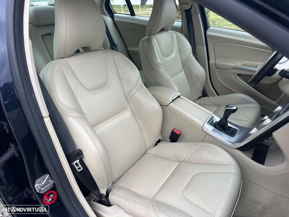 Volvo S60 2.0 D3 Summum - 38