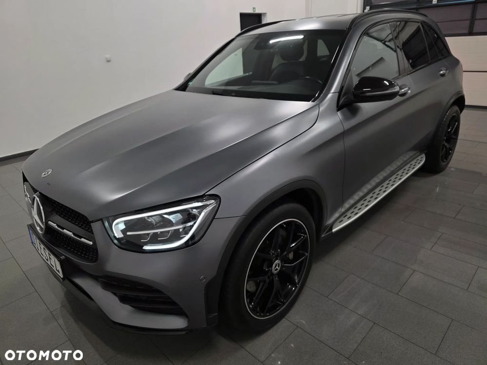 Mercedes-Benz GLC 220 d 4Matic 9G-TRONIC AMG Line Plus - 33