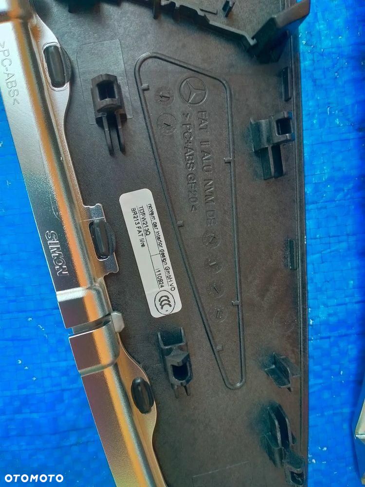 Mercedes W213 AMG Dekor Dekory BURMESTER Listwa Konsoli Drzwi Listwy Ozdobne AMBIENT - 20