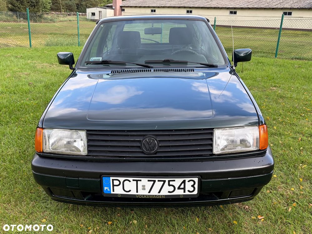 Volkswagen Polo - 8
