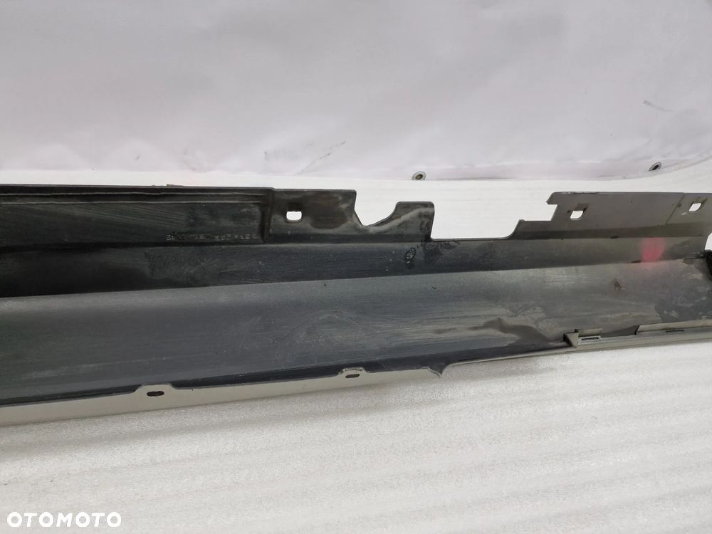 BMW E92 / E93 06- PRAWA LISTWA PROGOWA / NAKŁADKA PROGU , NR 51777130874 , NR AUKCJI PR263 - 24