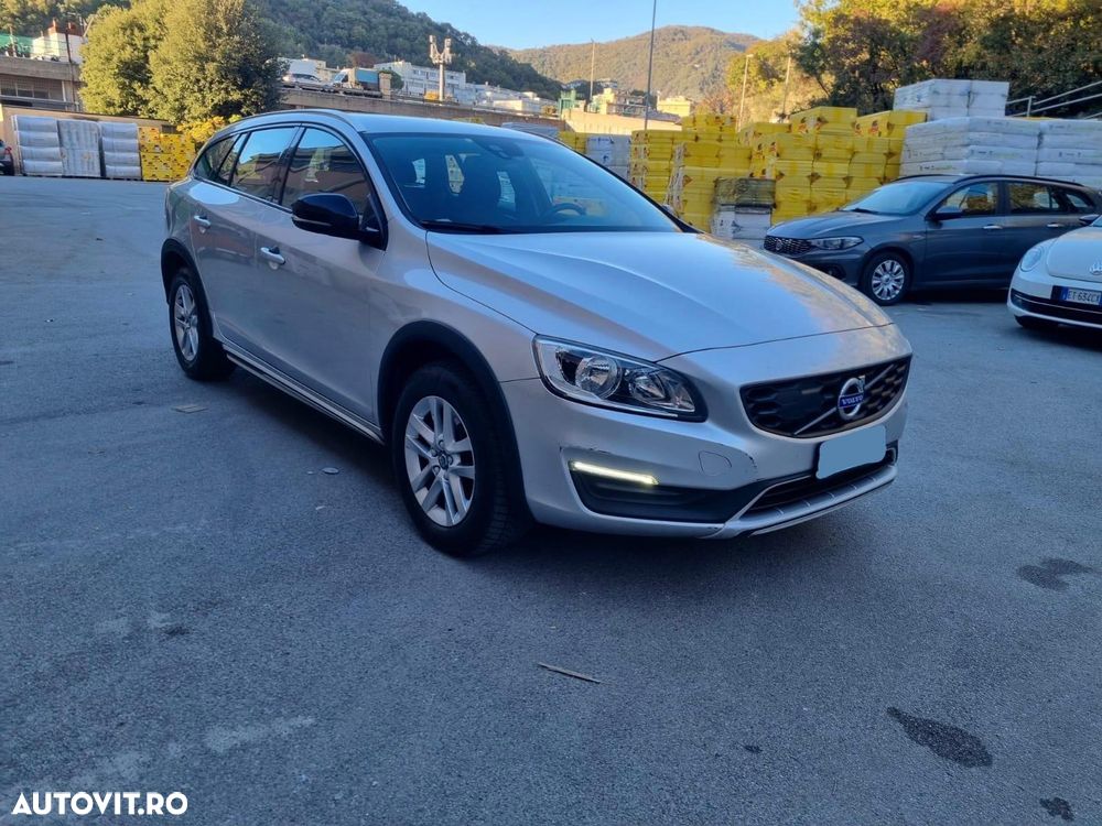 Volvo V60 Cross Country D4 AWD Geartronic - 1