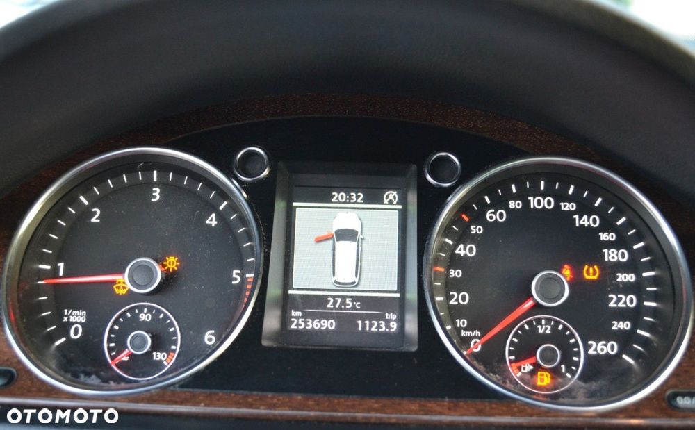 Volkswagen Passat - 23