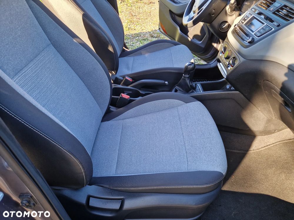 Hyundai i20 1.2 Comfort - 37