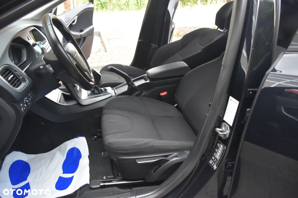Volvo V40 D3 - 13