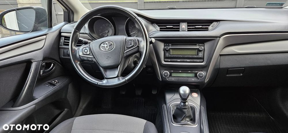 Toyota Avensis 1.8 Active - 7