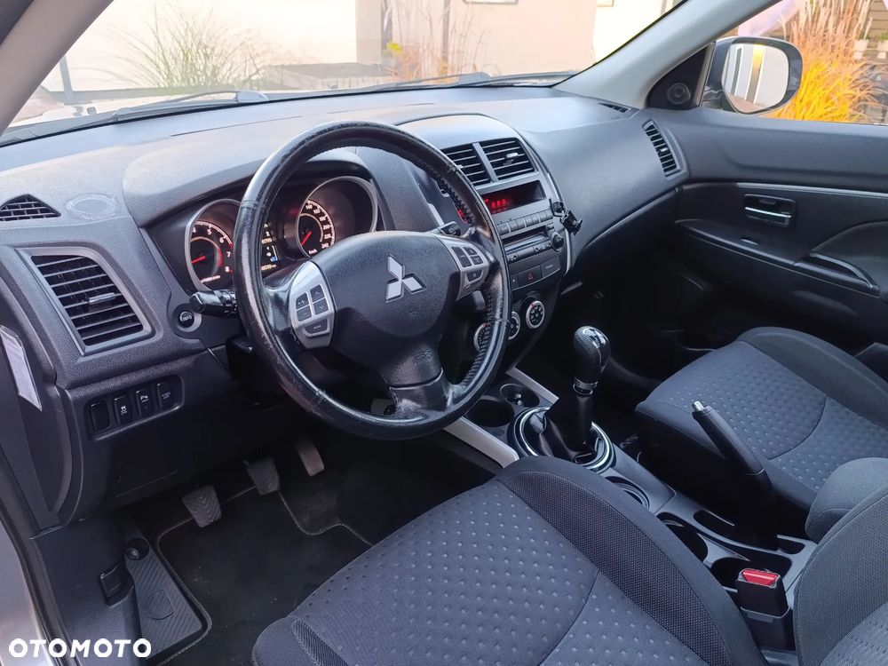 Mitsubishi Asx 2010 photo 5