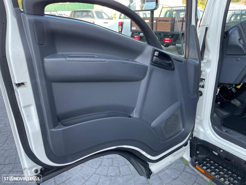 Isuzu NLR NLR CS 3.0 150.35/28 (150CV) - 11