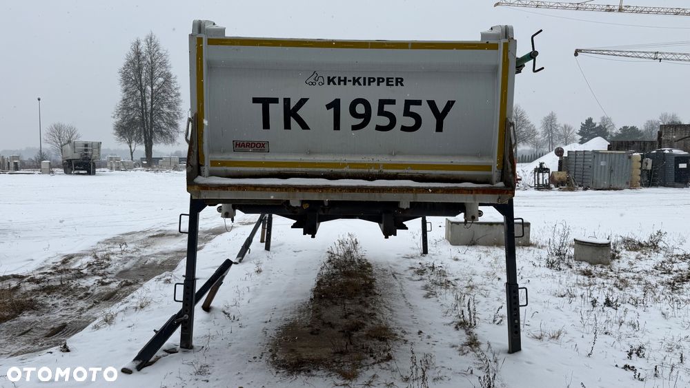 Mercedes-Benz Arocs 4243 8x4 - 12