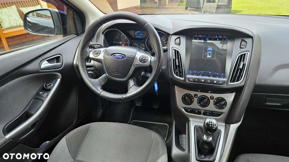 Ford Focus Turnier 1.6 TDCi DPF Start-Stopp-System Ambiente - 16