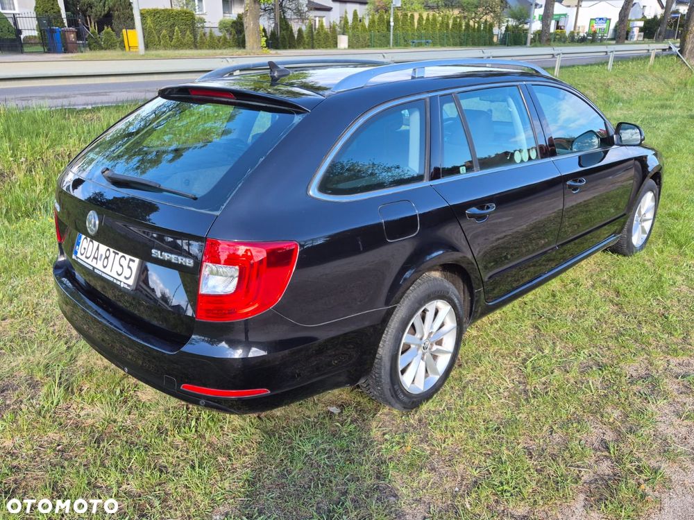 Skoda Superb 2.0 TDI Ambition DSG - 29
