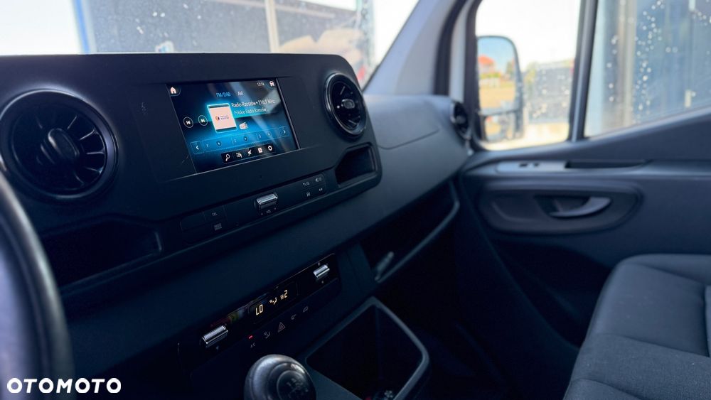 Mercedes-Benz Sprinter - 19