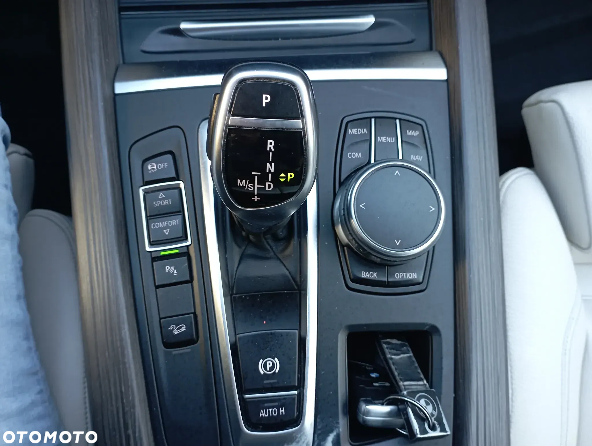 BMW X5 xDrive30d - 16