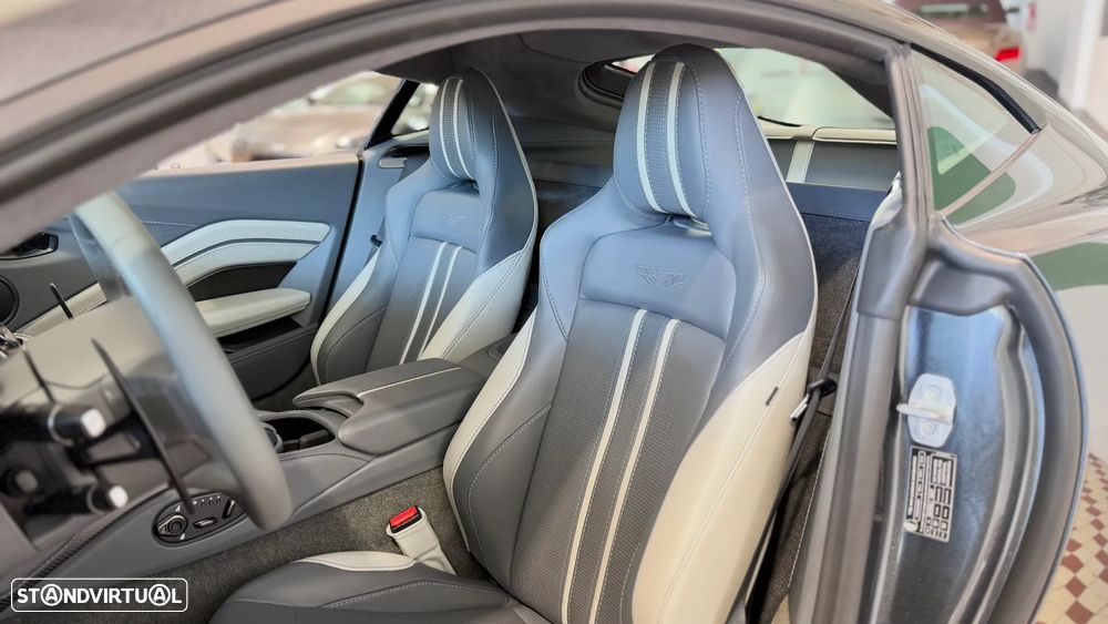 Aston Martin Vantage Coupe 4.0 Twin-Turbo V8 - 15