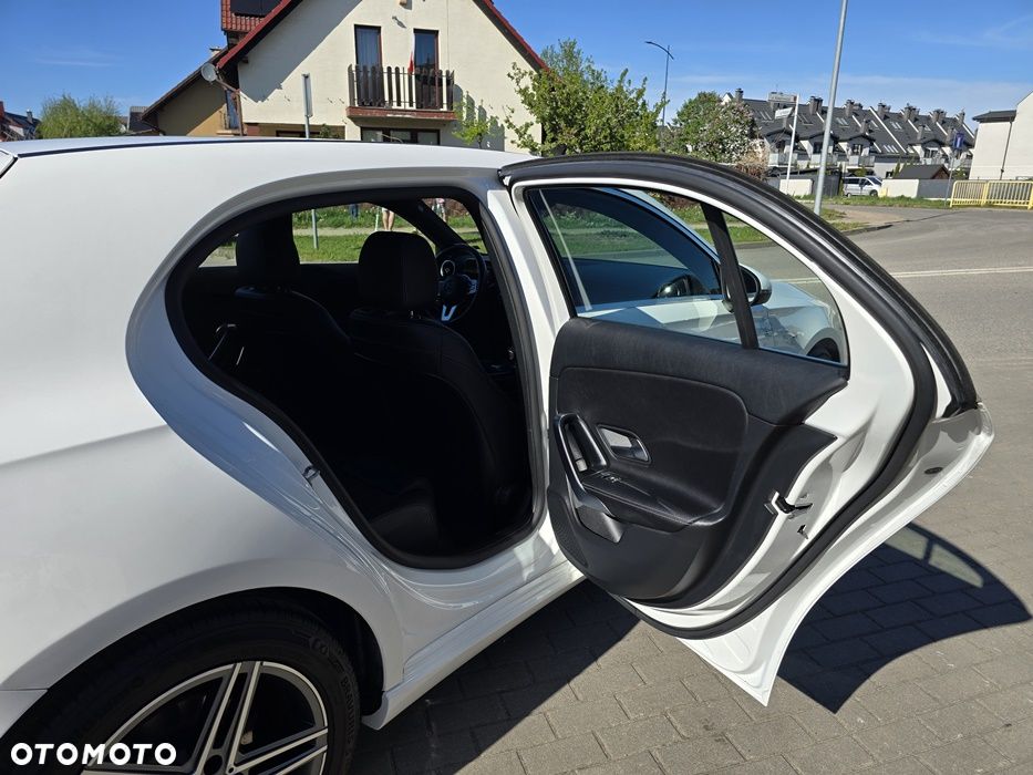 Mercedes-Benz Klasa A 180 d 7G-DCT - 37