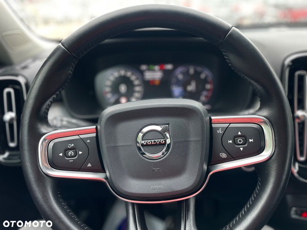 Volvo XC 40 D3 Momentum - 16