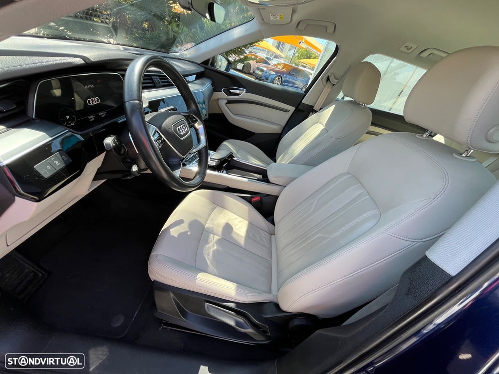 Audi e-tron 55 quattro - 26