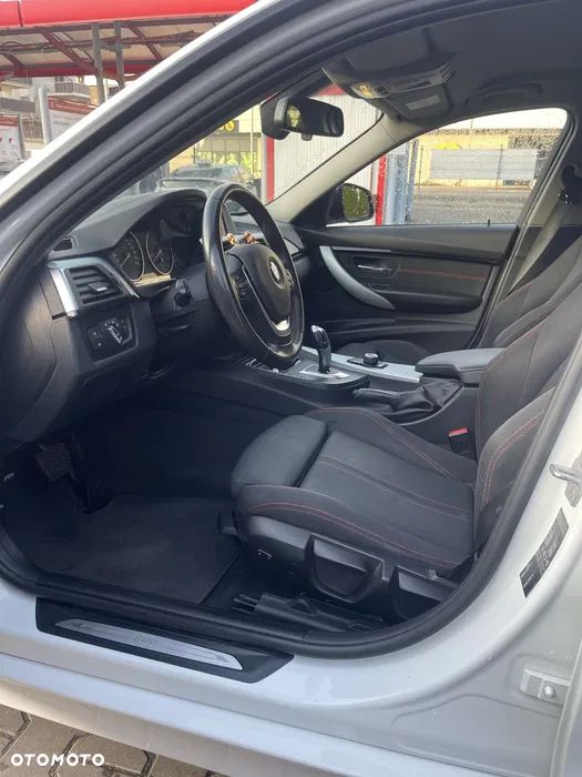 BMW Seria 3 318d Sport Line - 5
