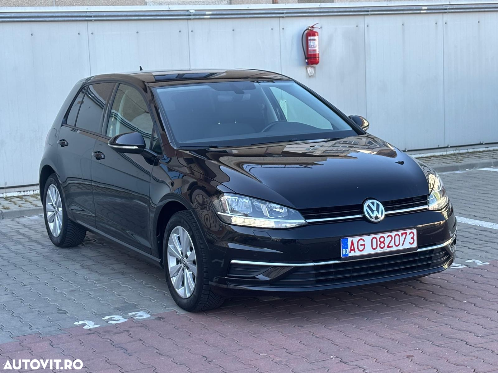 Volkswagen Golf 1.0 TSI BlueMotion DSG Comfortline - 2